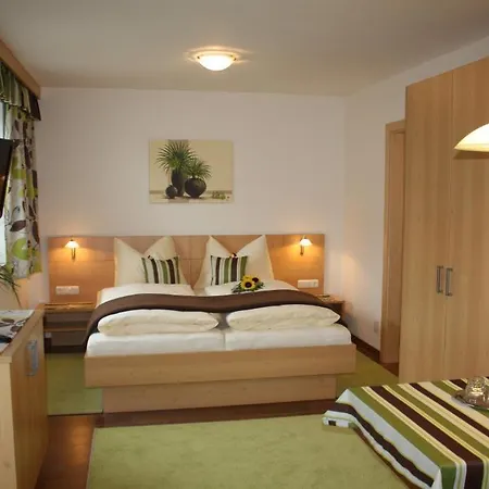 Zimmervermietung Babsy Bed & Breakfast 2*