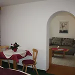 B&B Zimmervermietung Babsy 4*