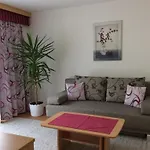 Zimmervermietung Babsy B&B 젤암제